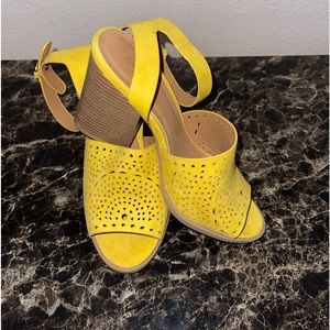 Qupid Yellow Heels